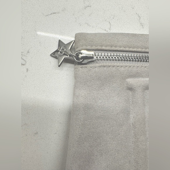 Dior Clutch - Picture 3 of 6